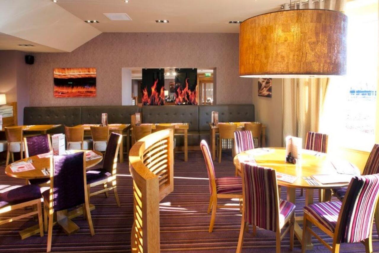 Premier Inn Inverness West 외부 사진
