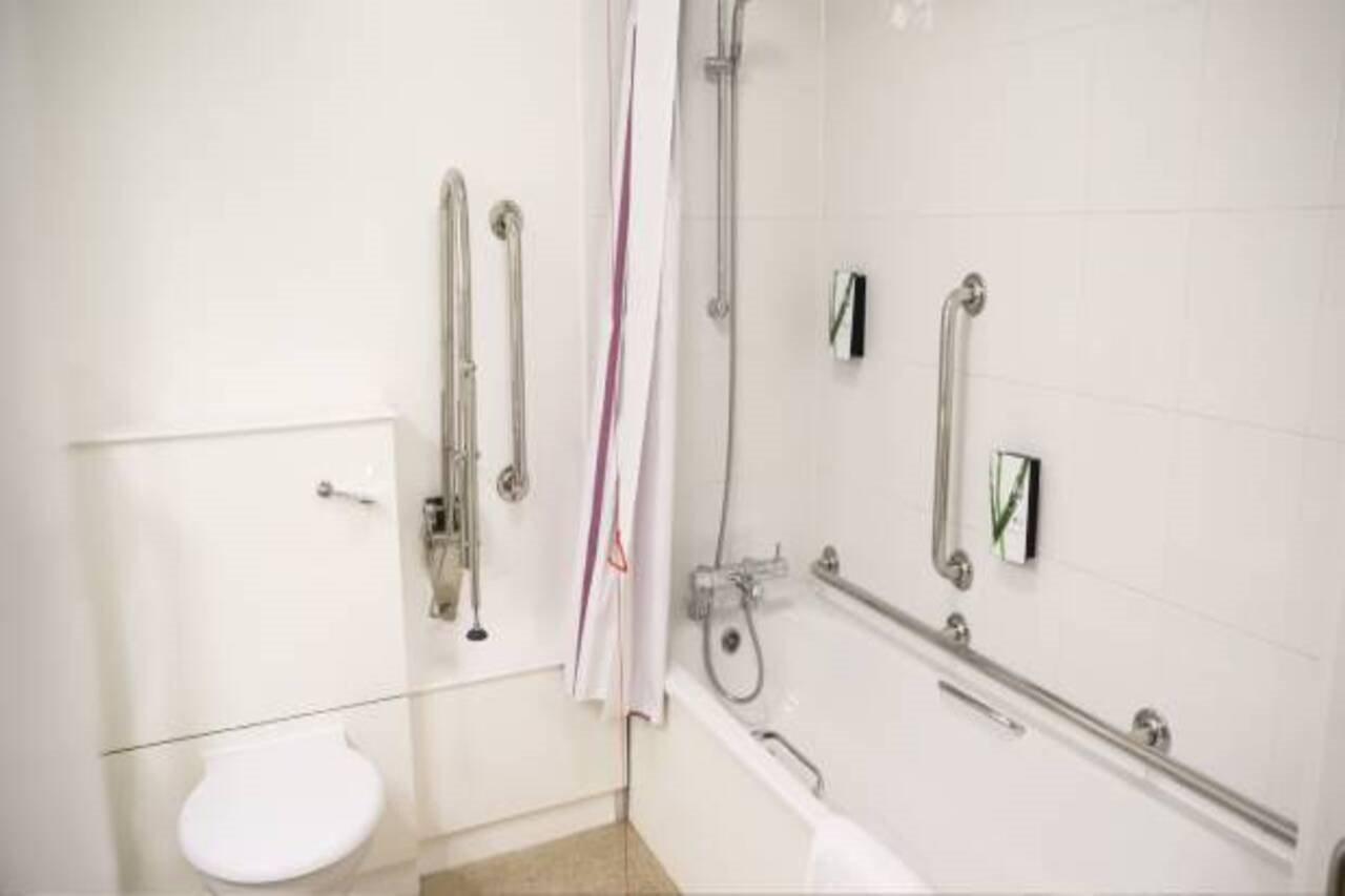 Premier Inn Inverness West 외부 사진