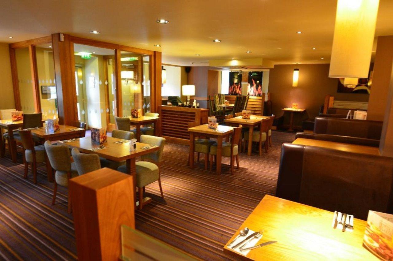 Premier Inn Inverness West 외부 사진