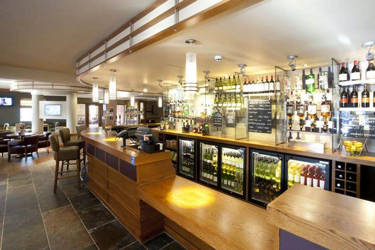 Premier Inn Inverness West 외부 사진
