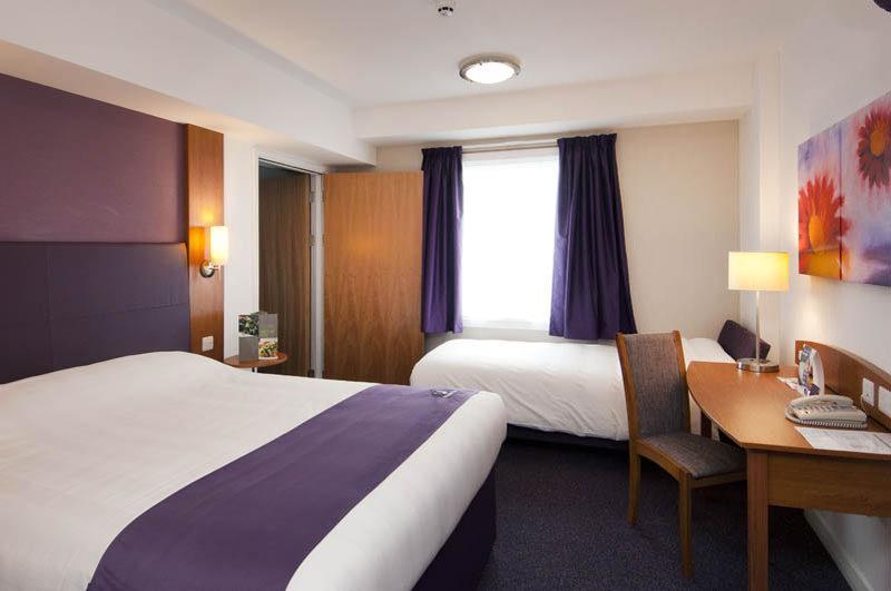 Premier Inn Inverness West 외부 사진